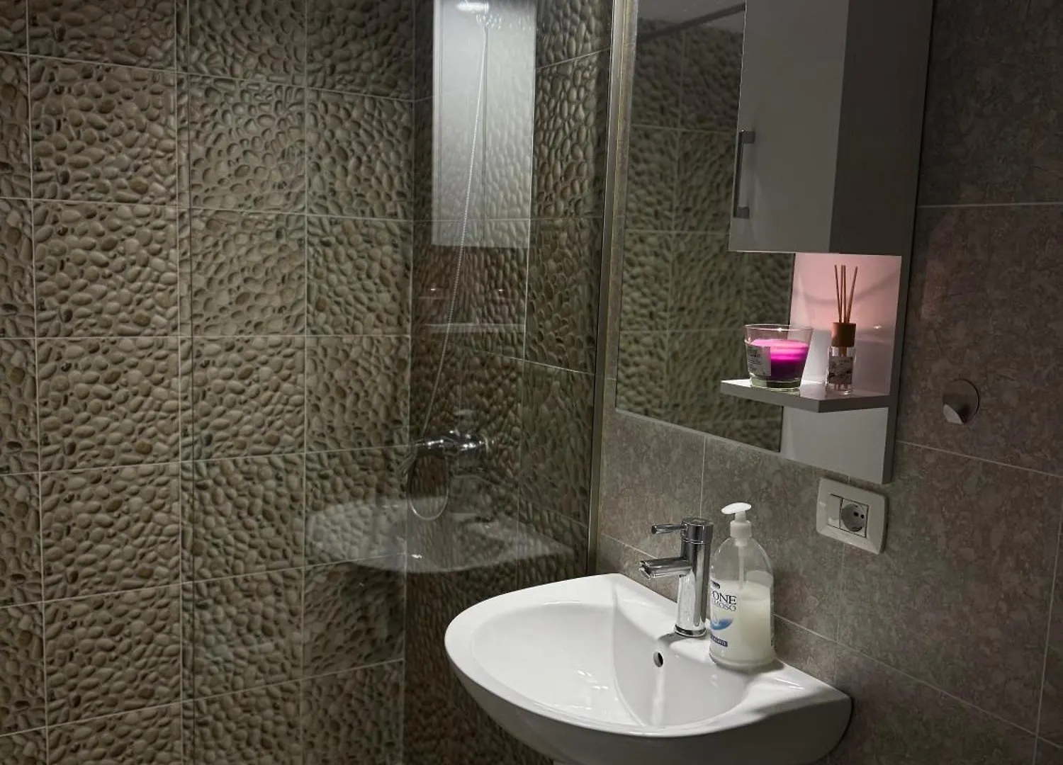 R&M Central One Bedroom Apartment Exclusive Location ドゥラス アルバニア