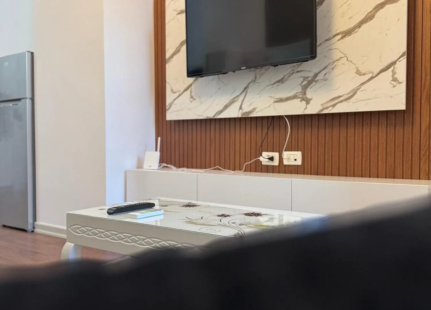 R&M Central One Bedroom Apartment Exclusive Location ドゥラス