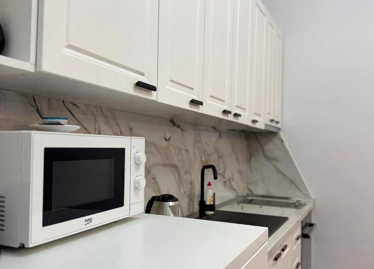 R&M Central One Bedroom Apartment Exclusive Location ドゥラス